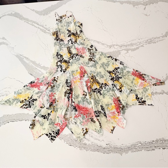 Paul & Joe Floral Dress - Picture 4 of 12